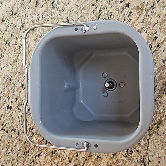 Toastmaster Model 1194 Breadmaker Doughmaker PAN & PADDLE replacement - Picture 7 of 10